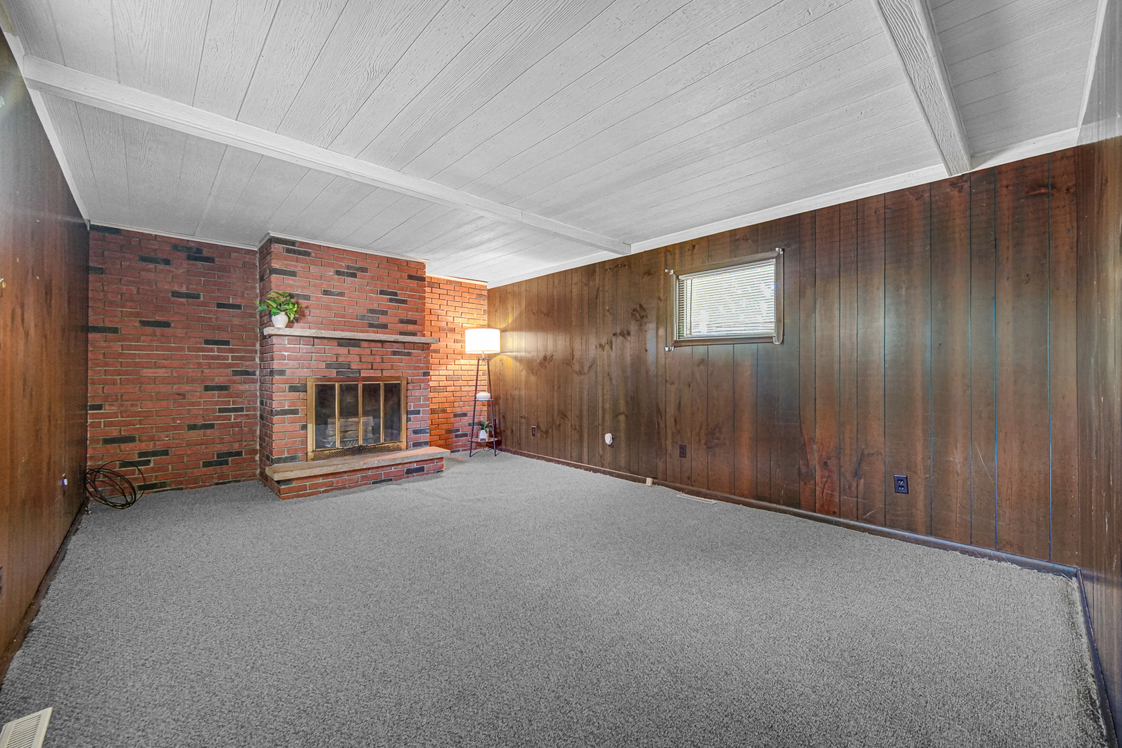 1545 S 4th Avenue, Kankakee, IL 60901
