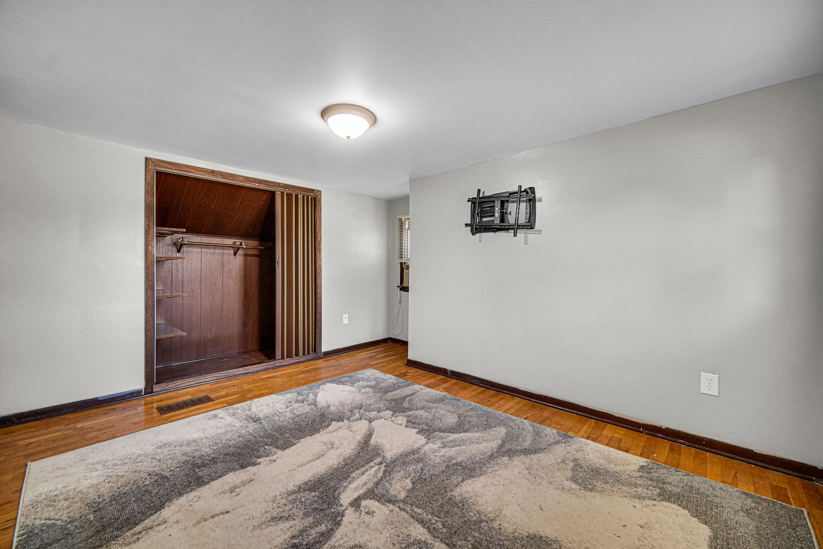 1545 S 4th Avenue, Kankakee, IL 60901