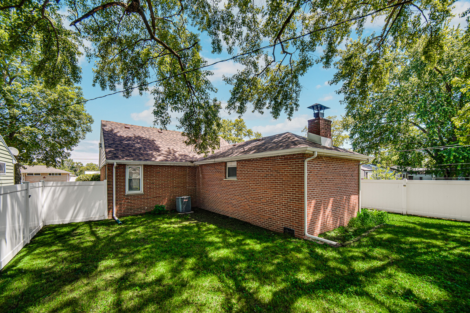 1545 S 4th Avenue, Kankakee, IL 60901