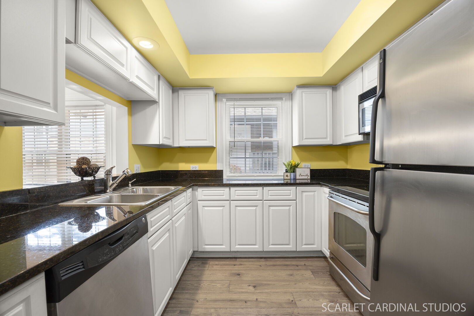 35 Foxcroft Road #123, Naperville, IL 60565