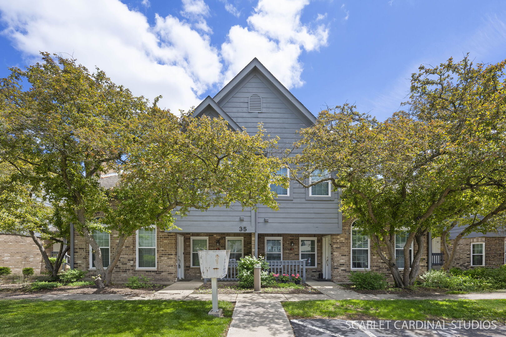 35 Foxcroft Road #123, Naperville, IL 60565