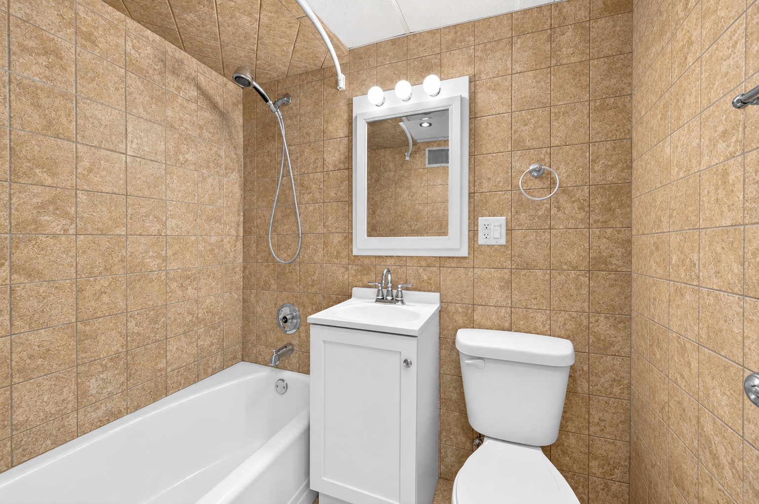 3175 W 115 Street #2W, Merrionette Park, IL 60803