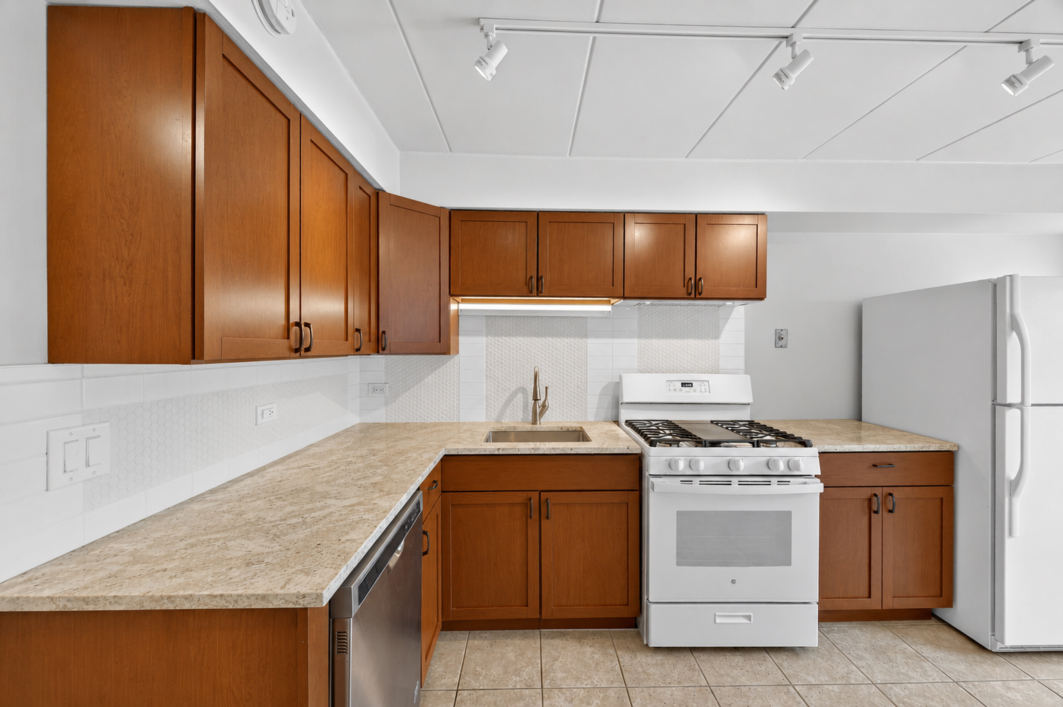 3175 W 115 Street #2W, Merrionette Park, IL 60803