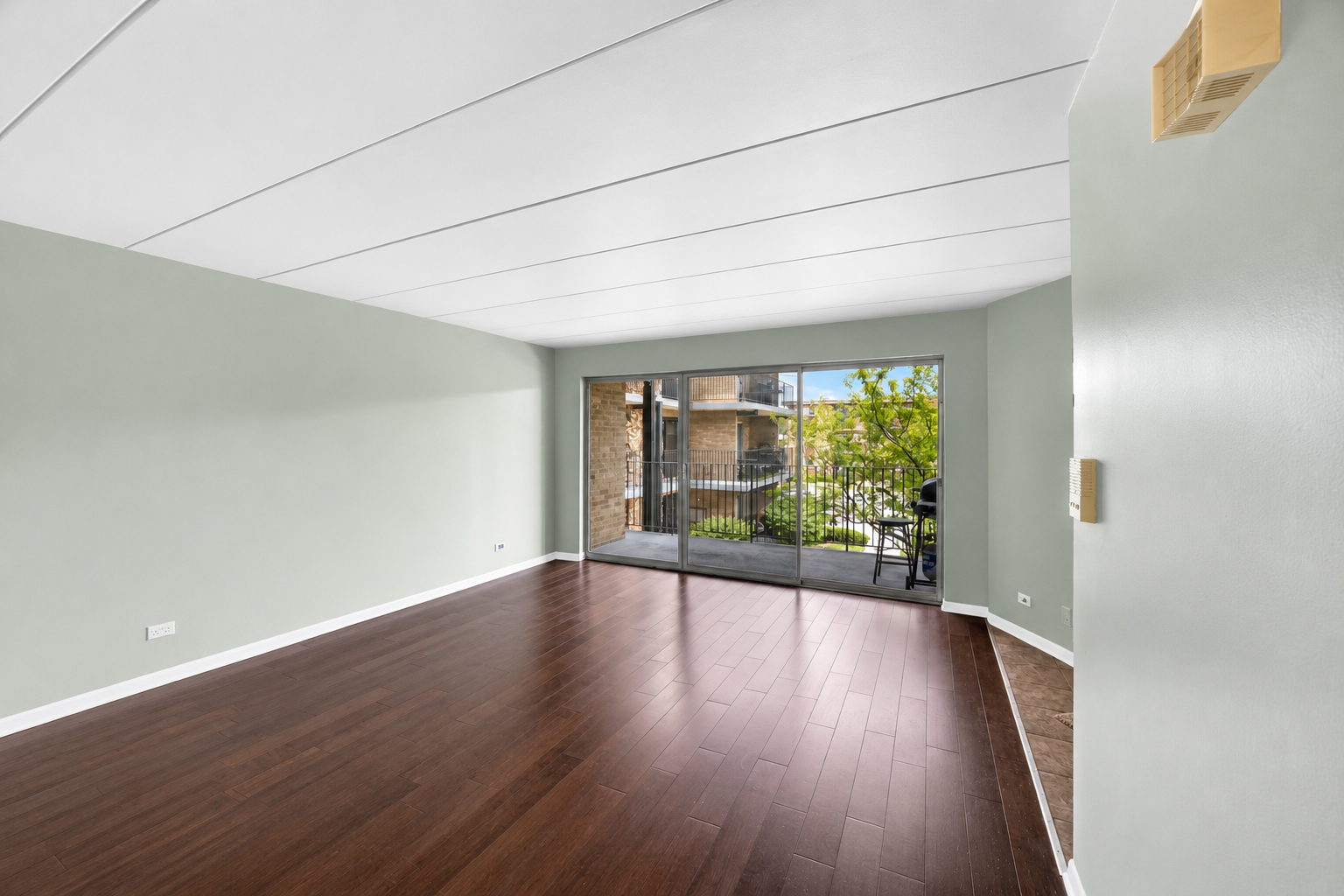 3175 W 115 Street #2W, Merrionette Park, IL 60803
