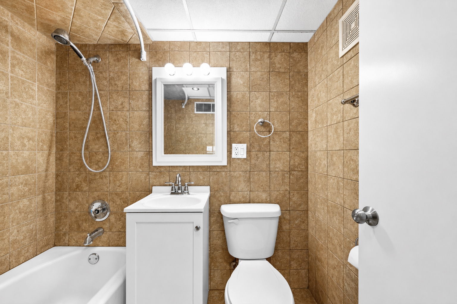 3175 W 115 Street #2W, Merrionette Park, IL 60803