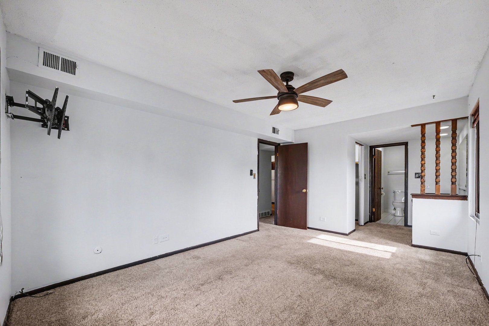 13615 Royal Court #309, Crestwood, IL 60418