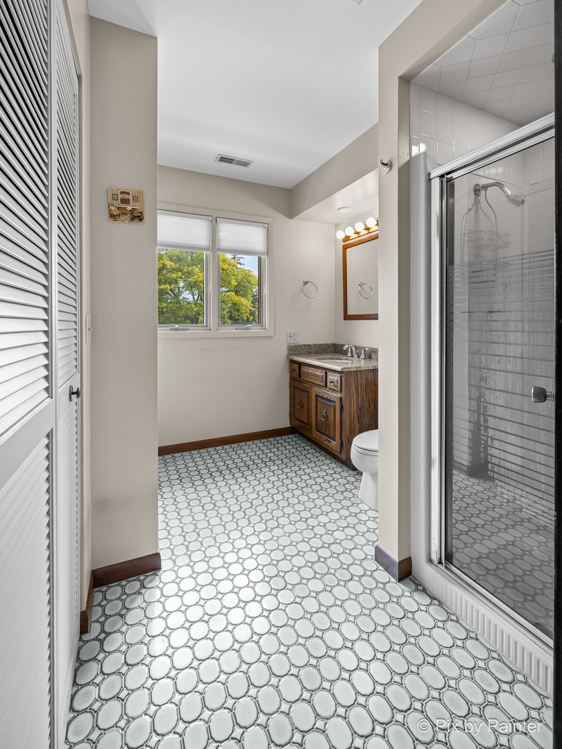 353 S Princeton Avenue, Itasca, IL 60143