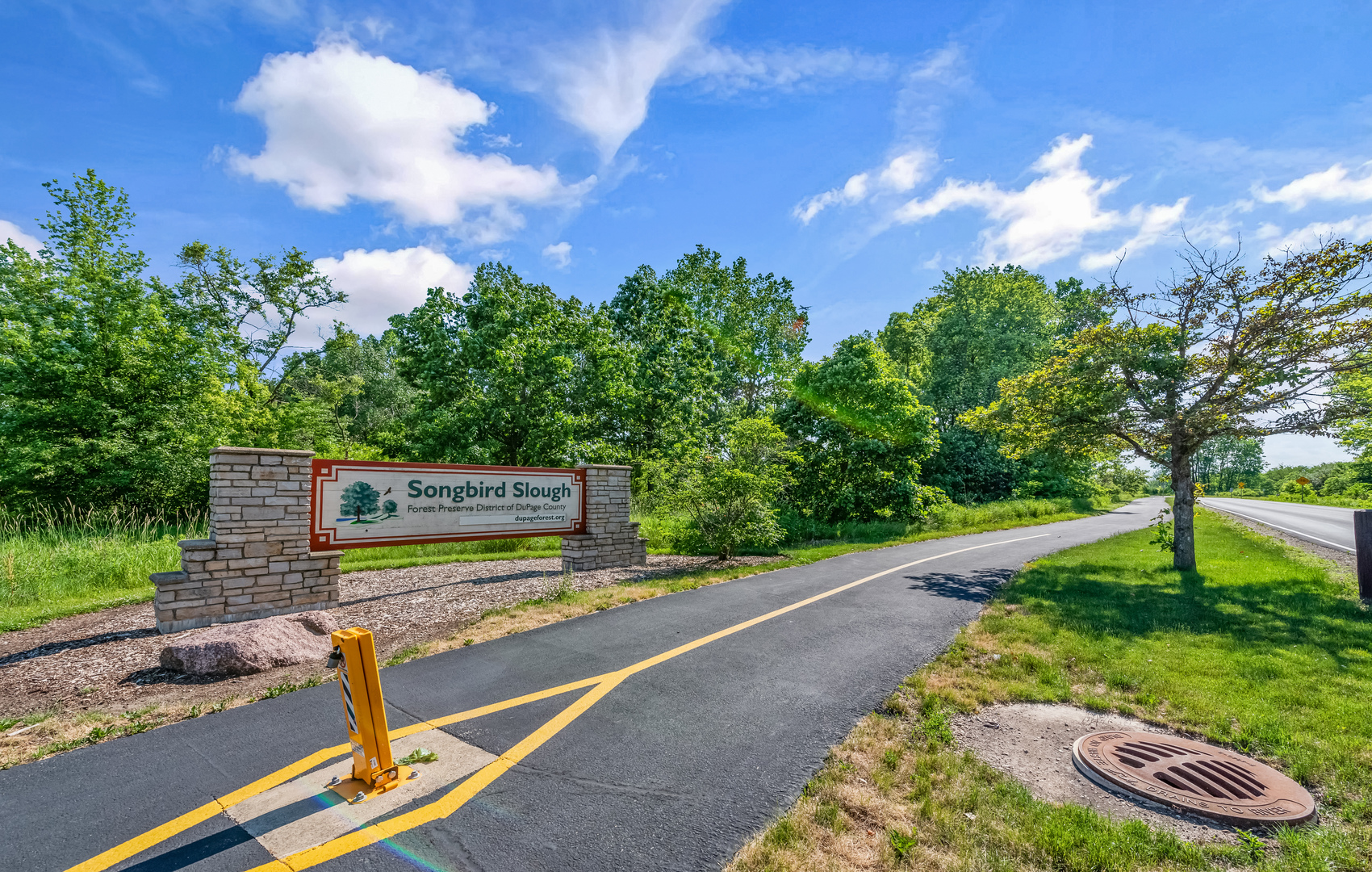 353 S Princeton Avenue, Itasca, IL 60143