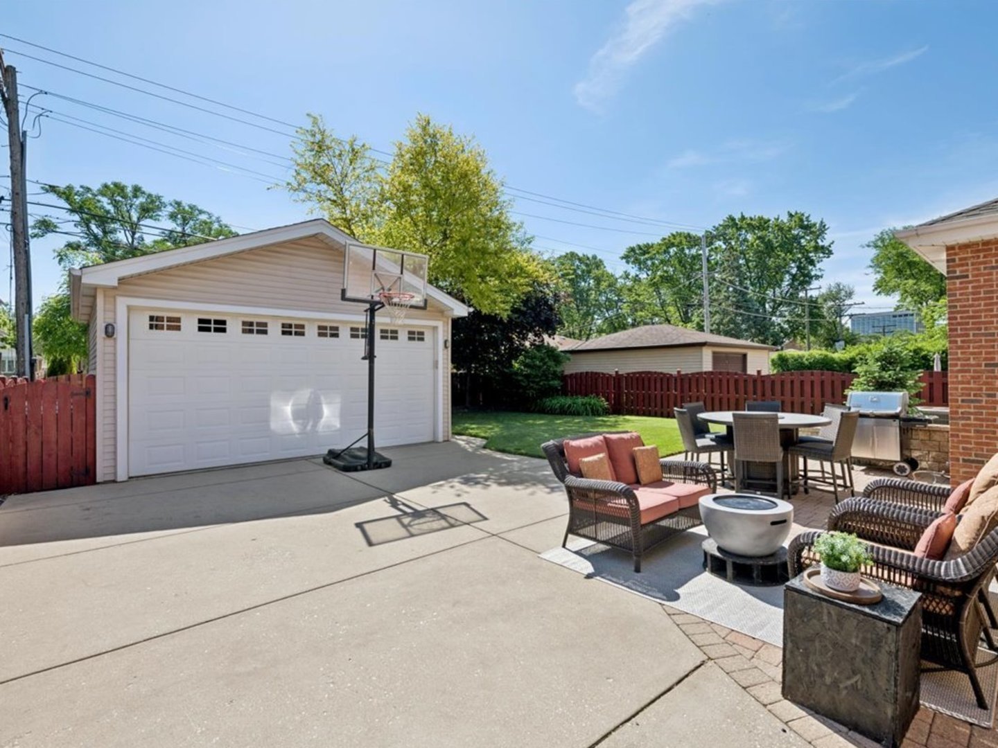 1721 Courtland Avenue, Park Ridge, IL 60068