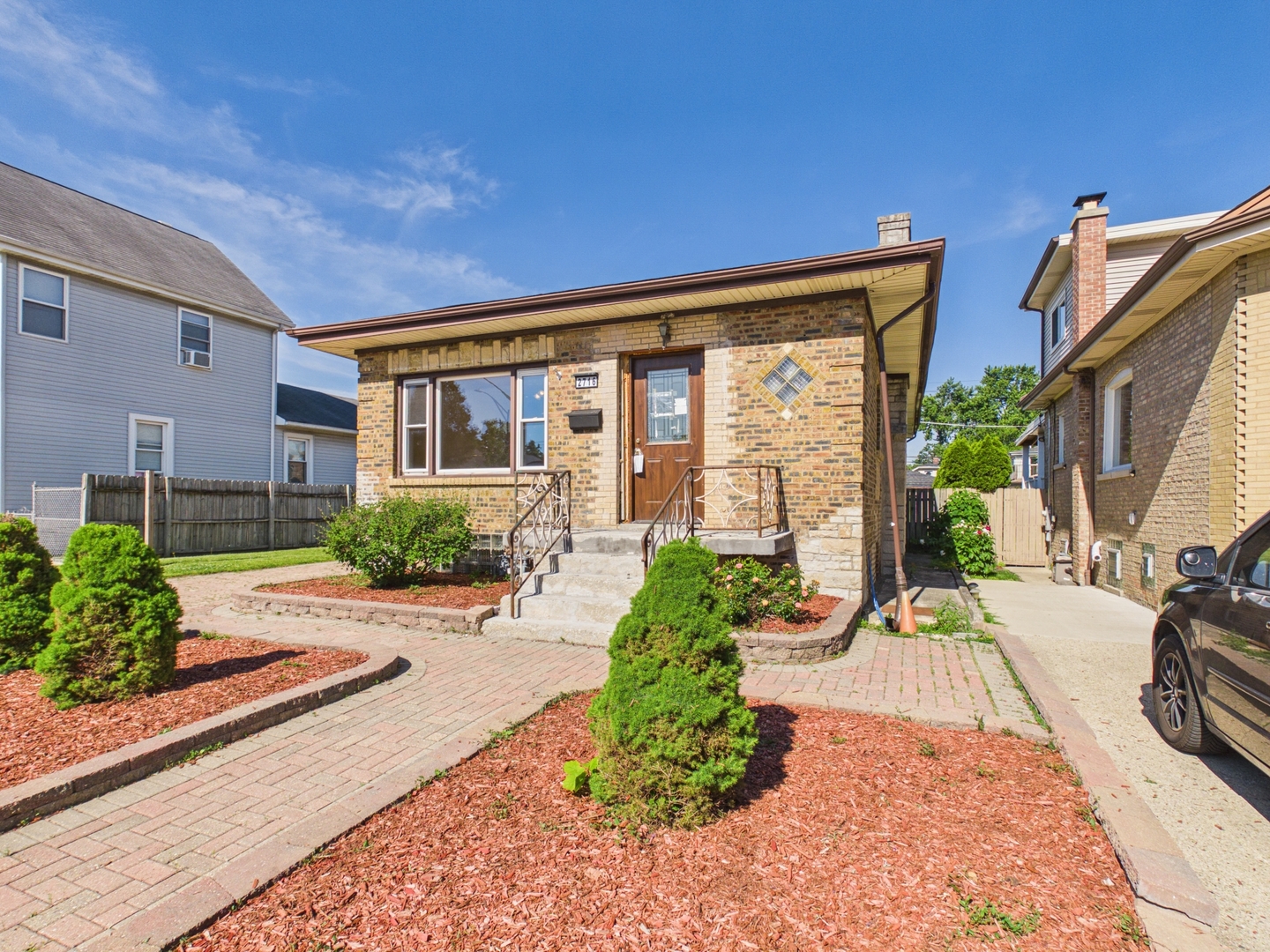 2716 N 75th Court, Elmwood Park, IL 60707