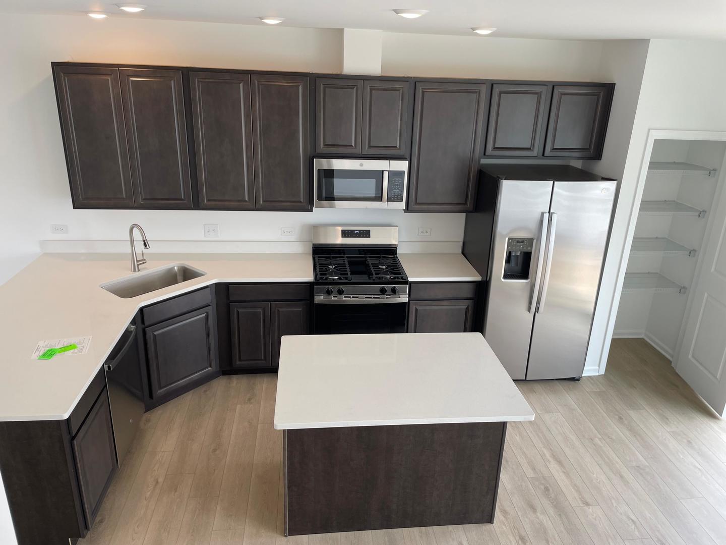 14936 S McCarthy Circle, Plainfield, IL 60544