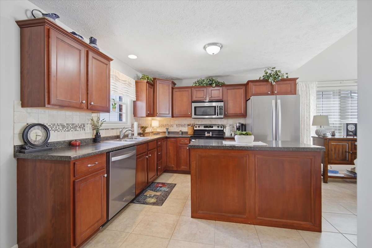 3172 Shepard Road, Normal, IL 61761