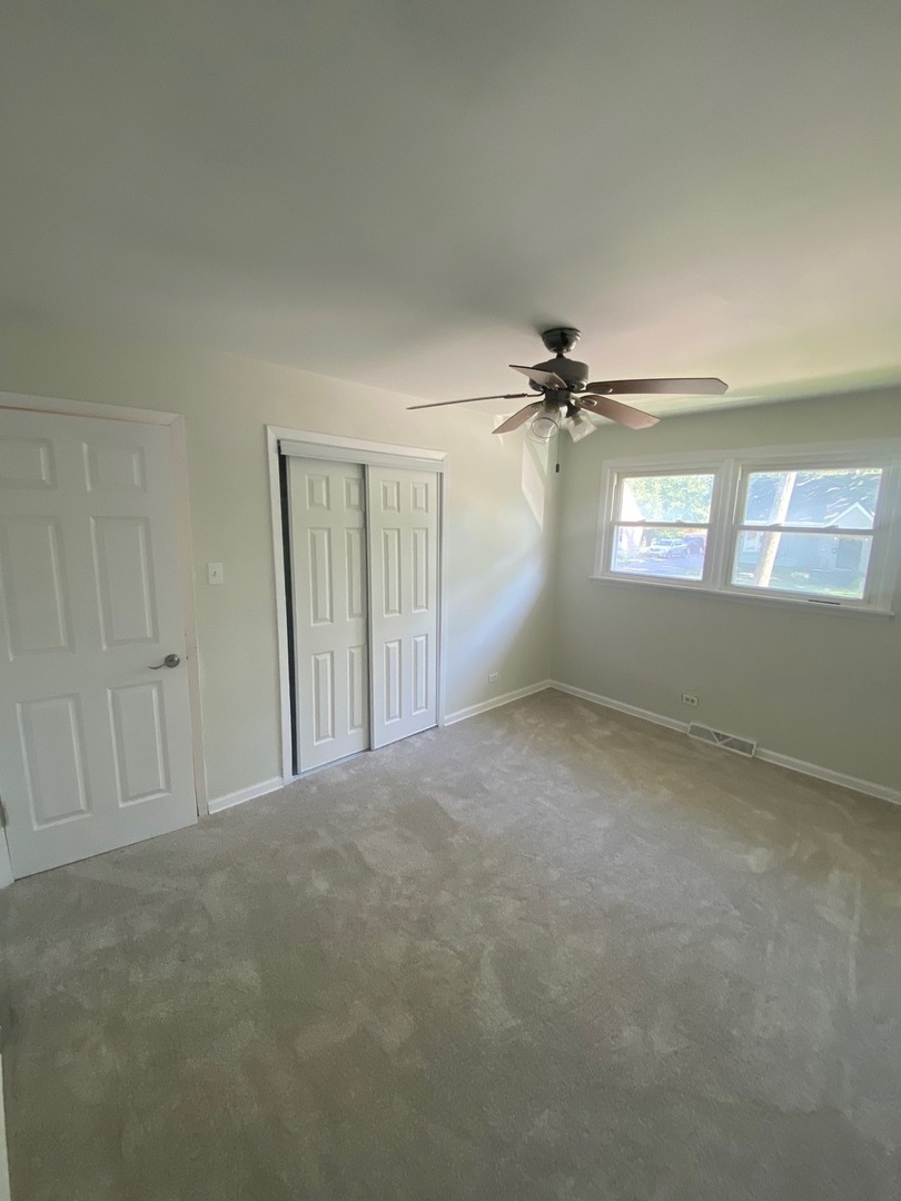 15760 Church Drive, South Holland, IL 60473