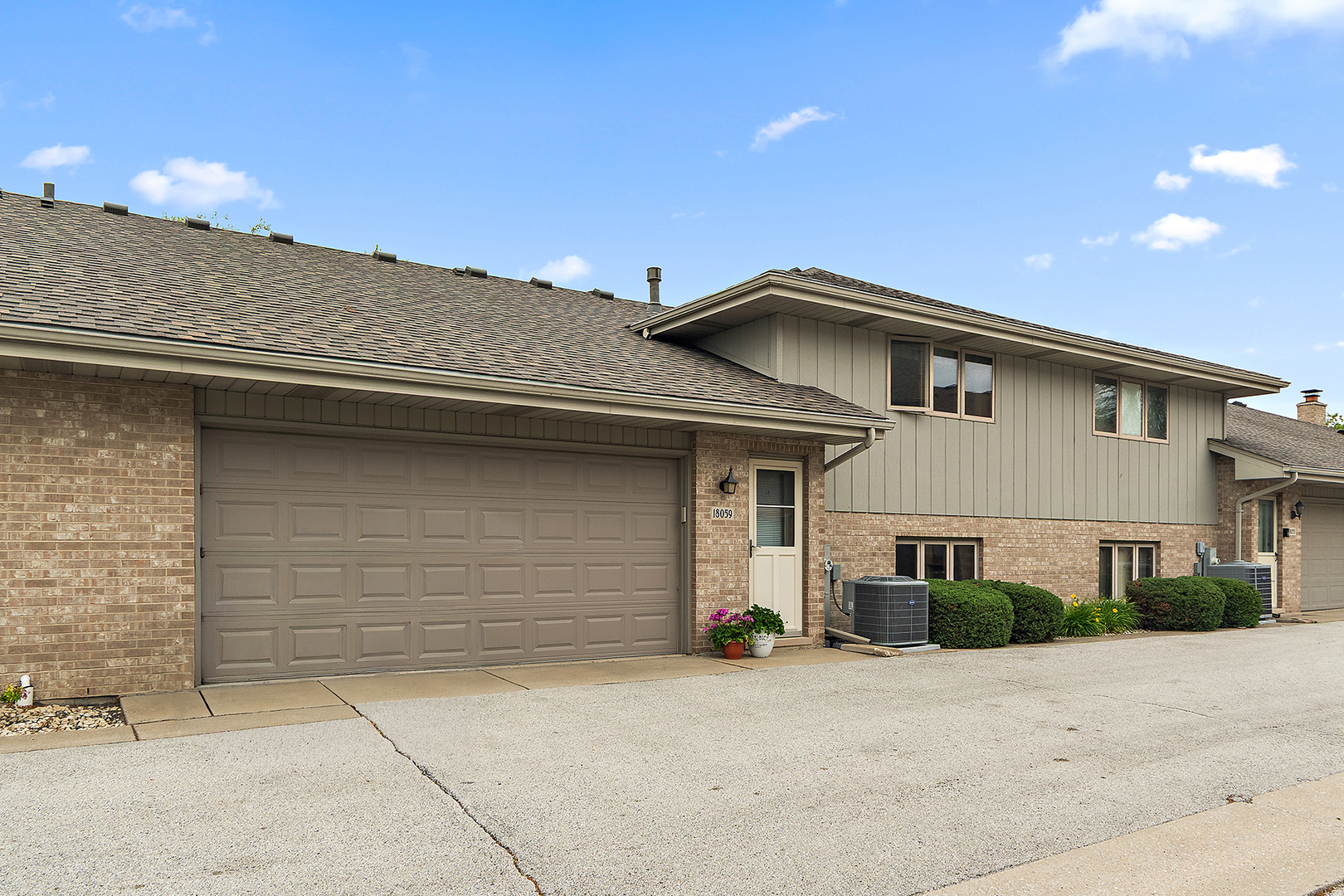 18059 Florida Court #118, Orland Park, IL 60467