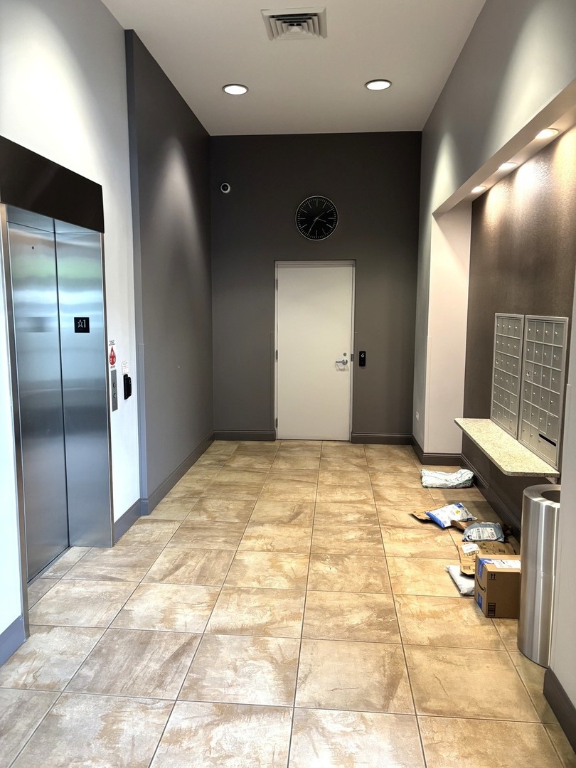 4814 N Clark Street #204S, Chicago, IL 60640