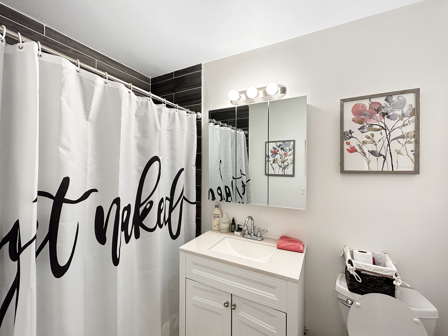 6301 N Sheridan Road #15D, Chicago, IL 60660