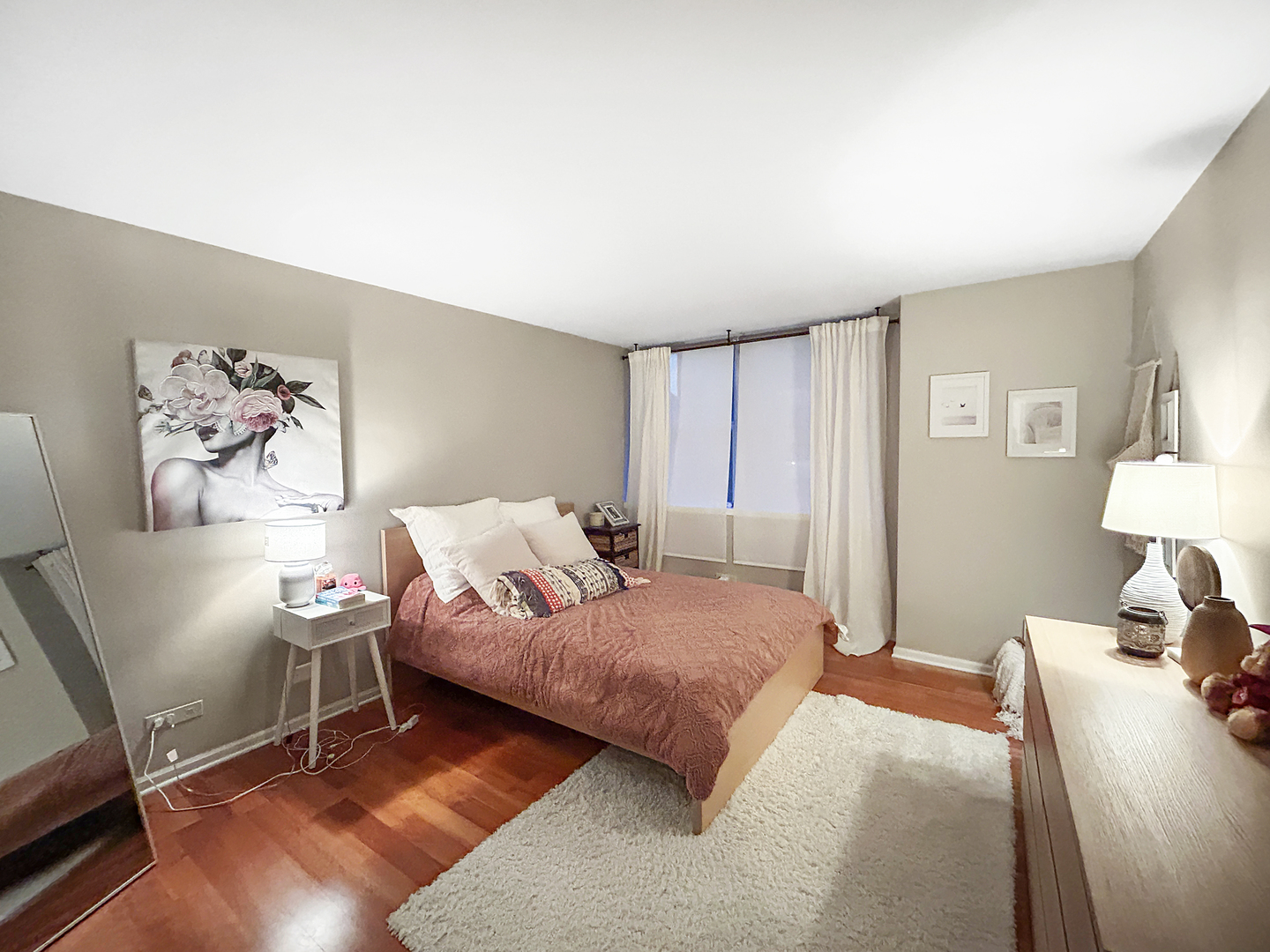 6301 N Sheridan Road #15D, Chicago, IL 60660