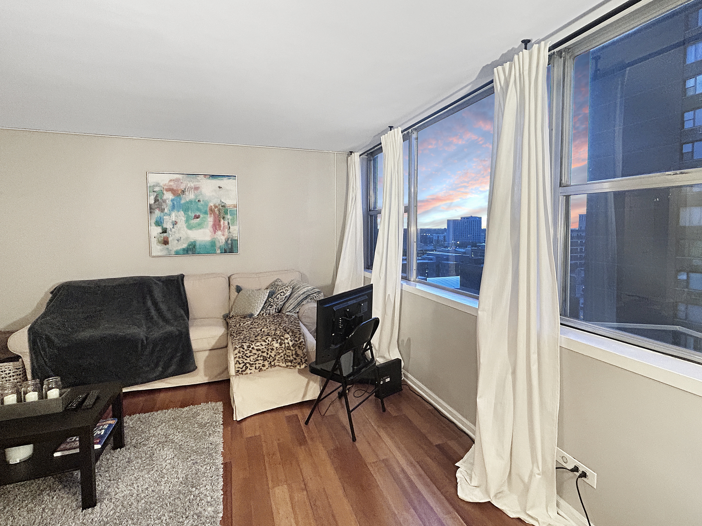 6301 N Sheridan Road #15D, Chicago, IL 60660