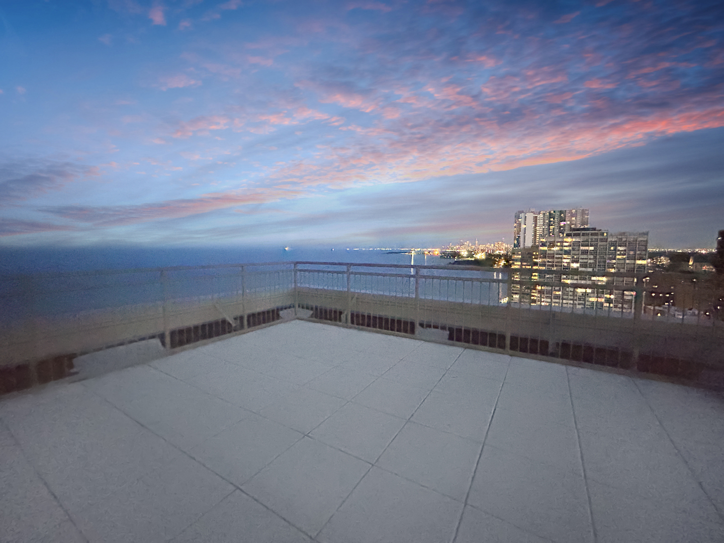 6301 N Sheridan Road #15D, Chicago, IL 60660