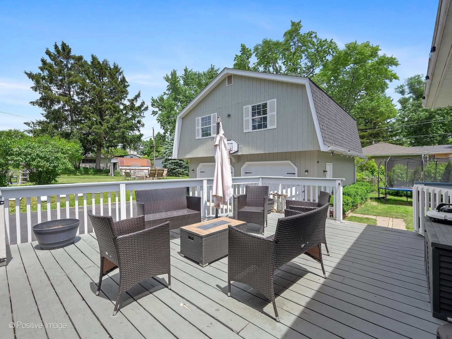 7665 Sprucewood Avenue, Woodridge, IL 60517