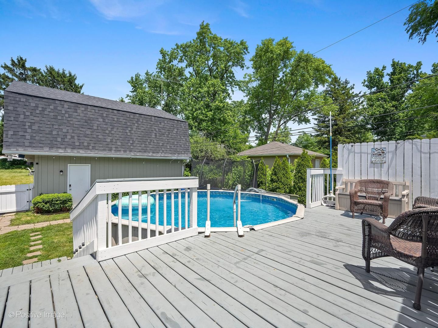 7665 Sprucewood Avenue, Woodridge, IL 60517