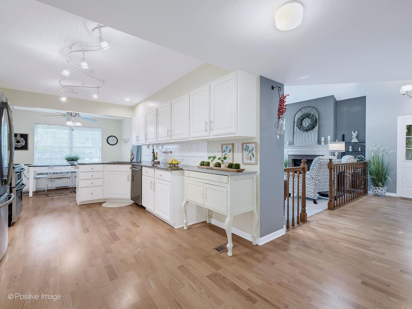 30W032 Laurel Court, Warrenville, IL 60555