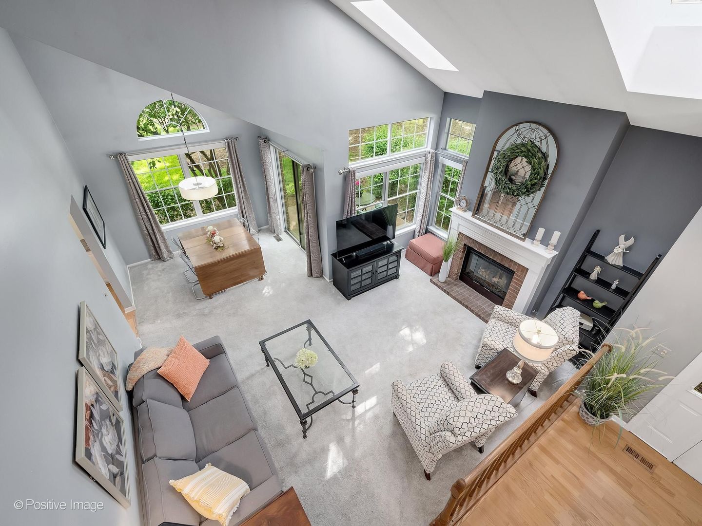 30W032 Laurel Court, Warrenville, IL 60555