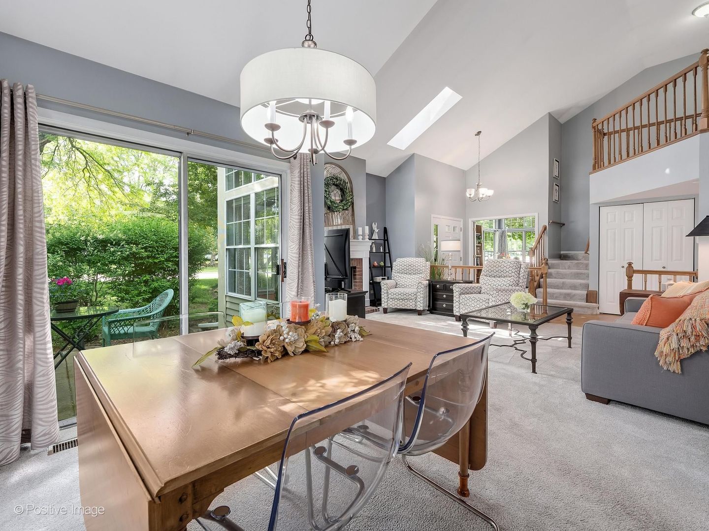 30W032 Laurel Court, Warrenville, IL 60555