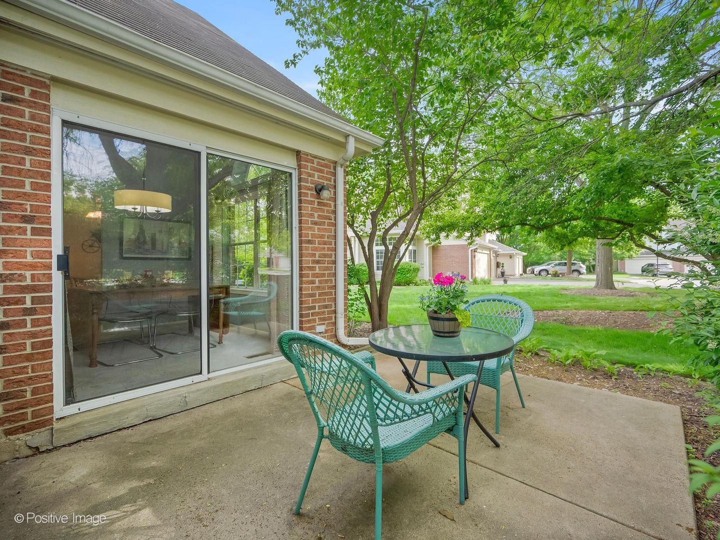 30W032 Laurel Court, Warrenville, IL 60555