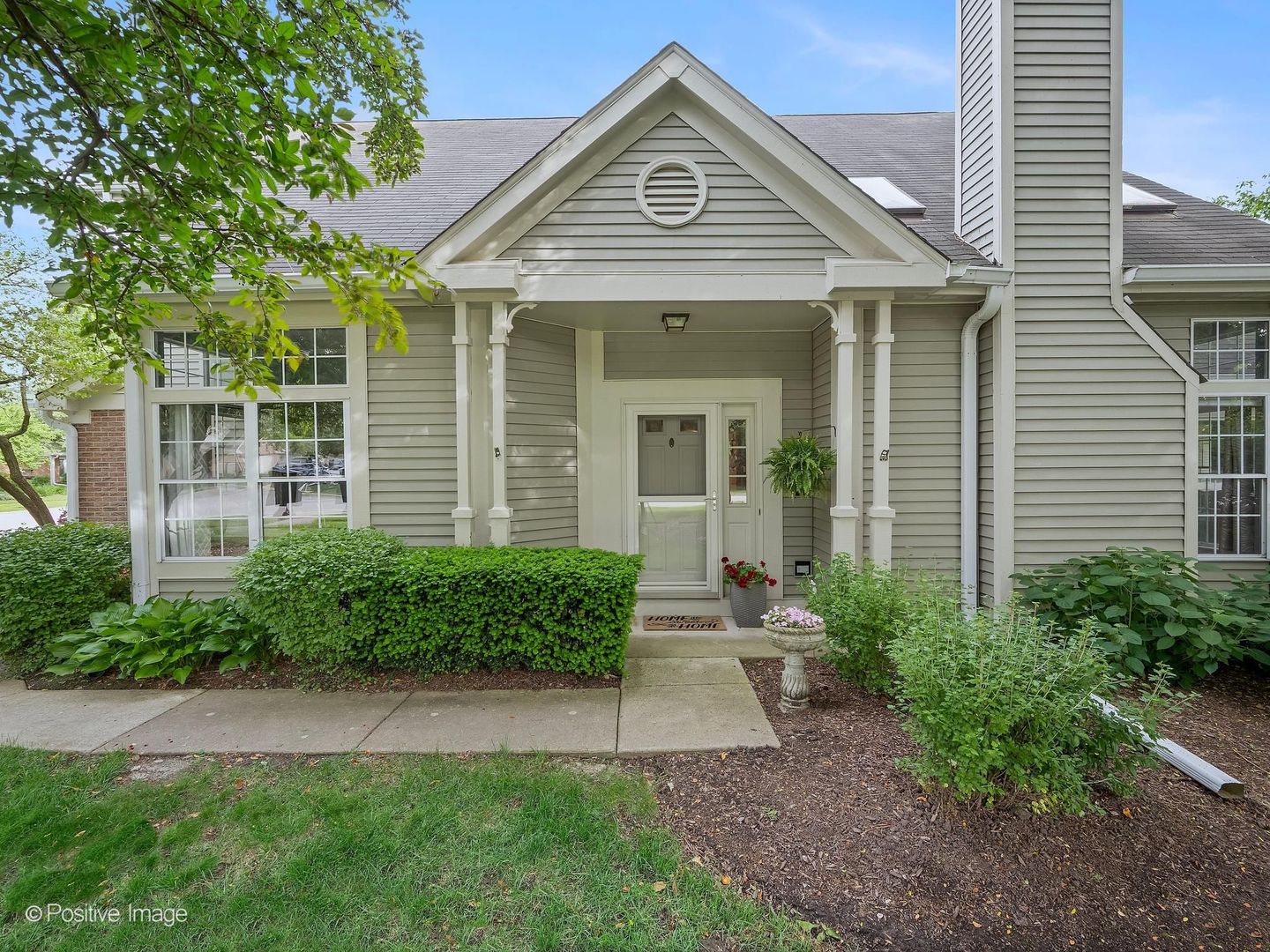30W032 Laurel Court, Warrenville, IL 60555