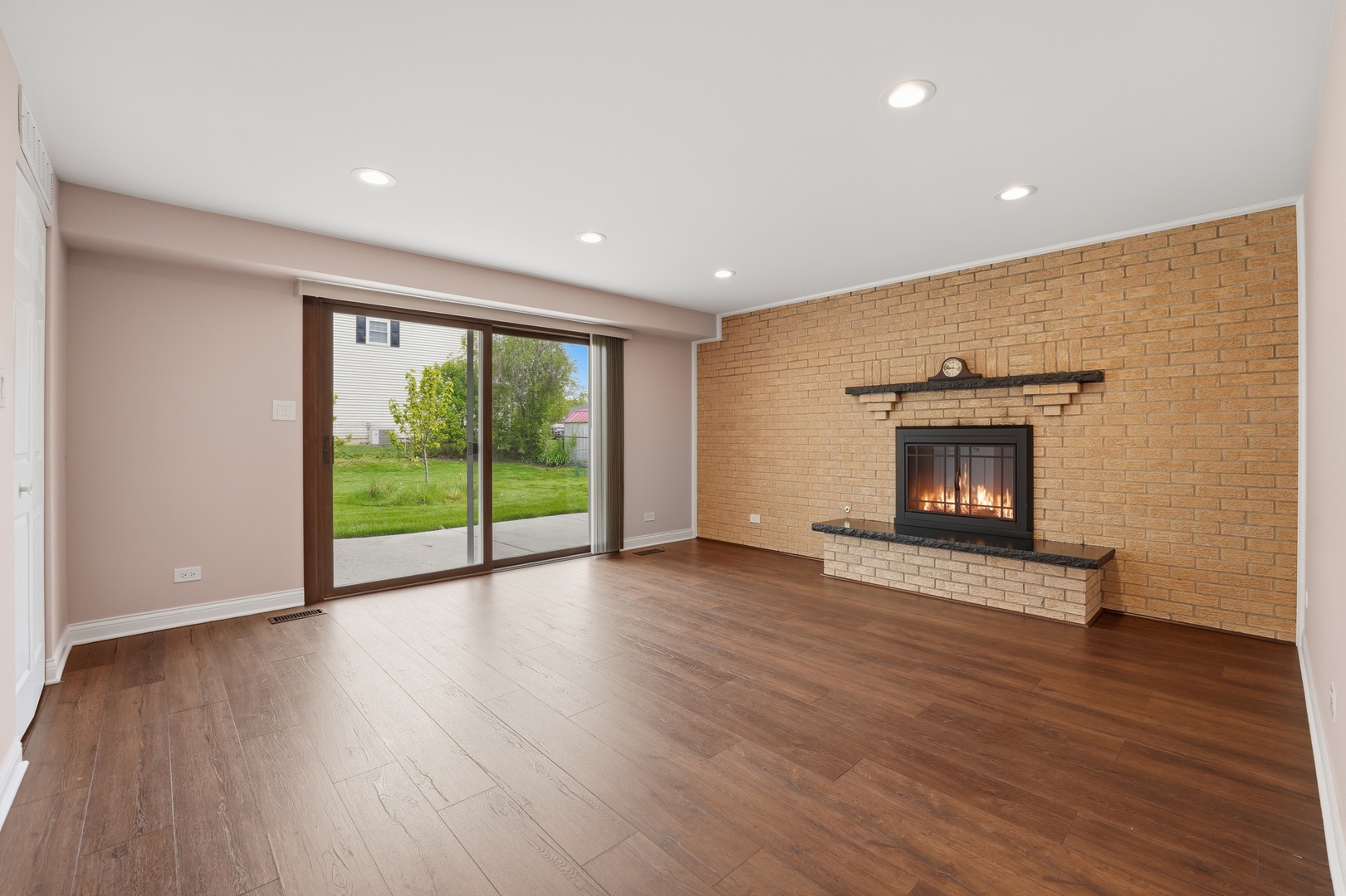 4065 Winston Drive, Hoffman Estates, IL 60192
