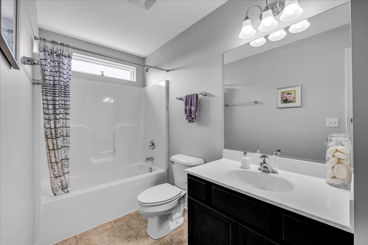 1607 Star Grass Circle, Aurora, IL 60506