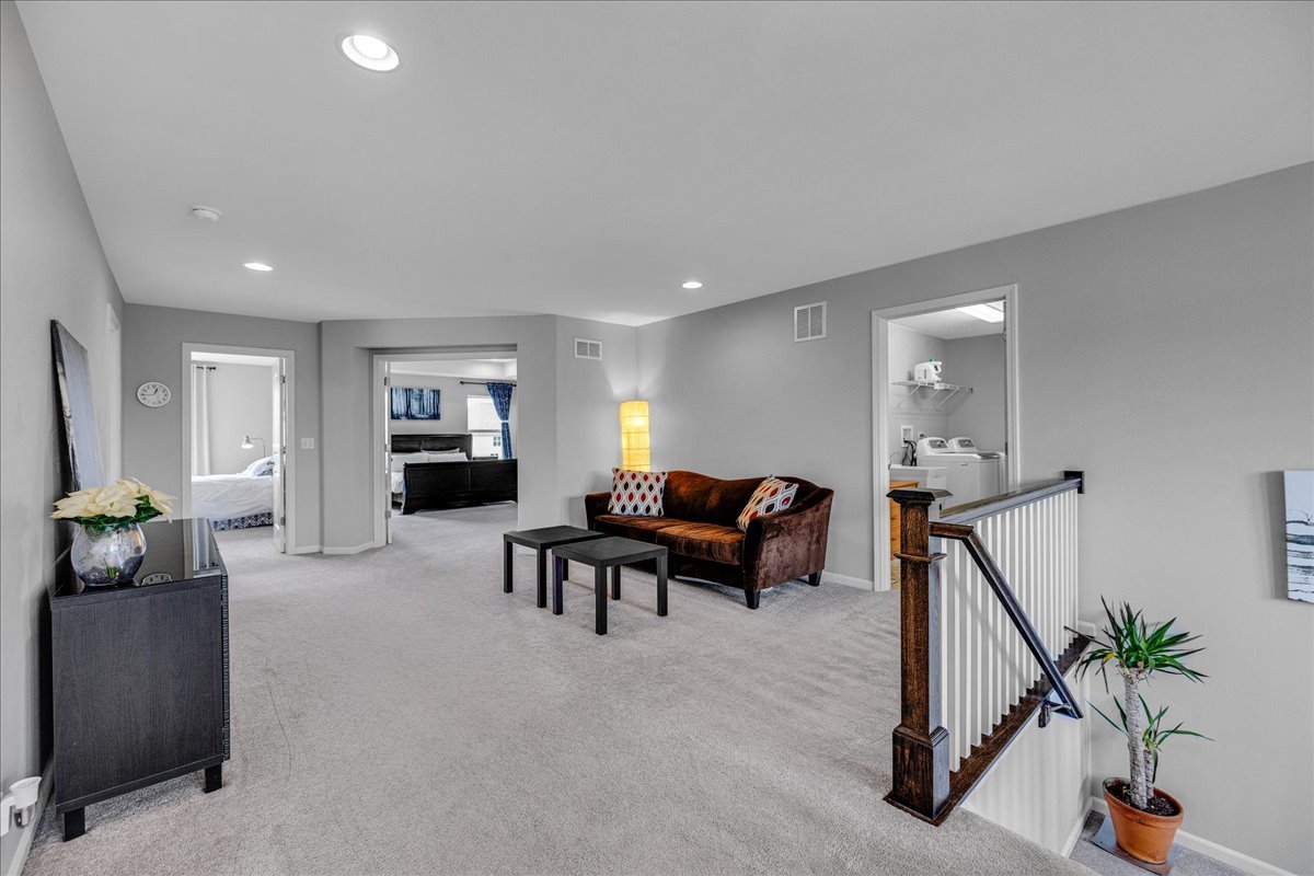 1607 Star Grass Circle, Aurora, IL 60506