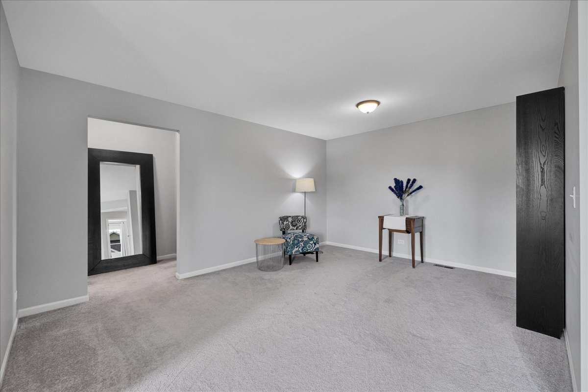 1607 Star Grass Circle, Aurora, IL 60506