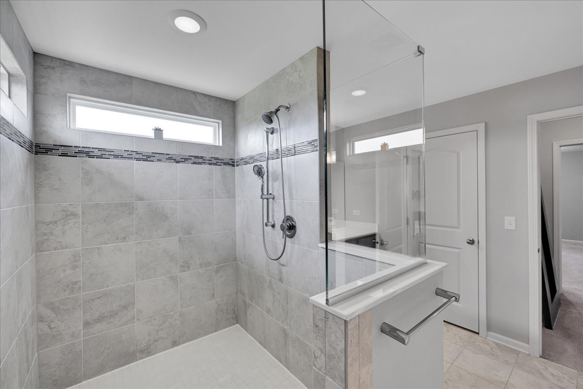 1607 Star Grass Circle, Aurora, IL 60506