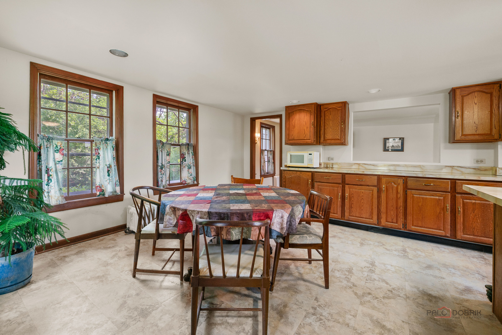 30128 N Saint Marys Road, Libertyville, IL 60048
