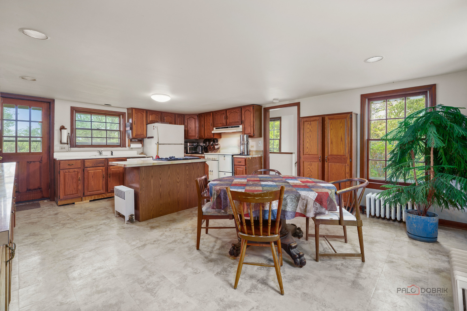 30128 N Saint Marys Road, Libertyville, IL 60048