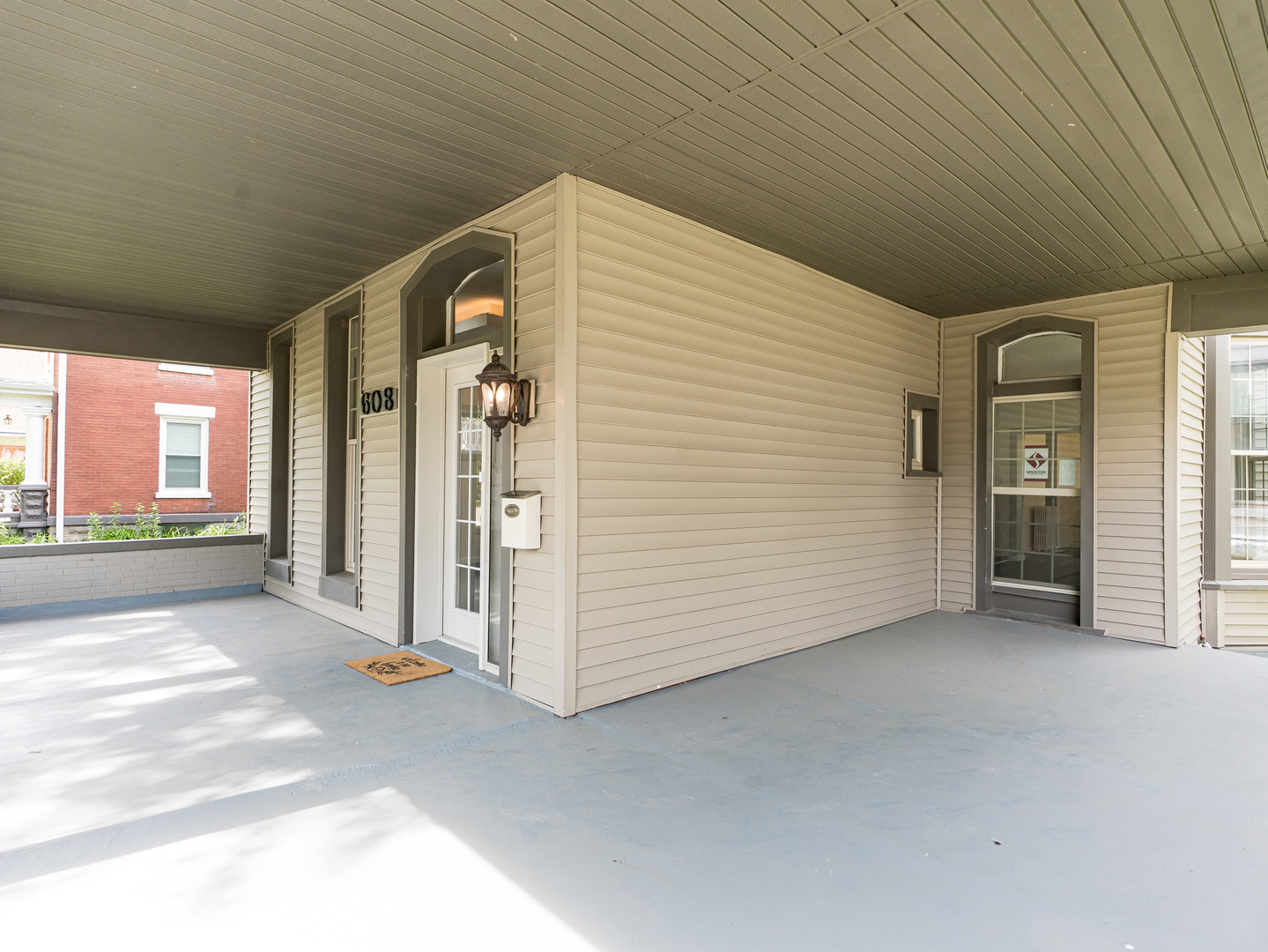 608 2nd Avenue, Sterling, IL 61081