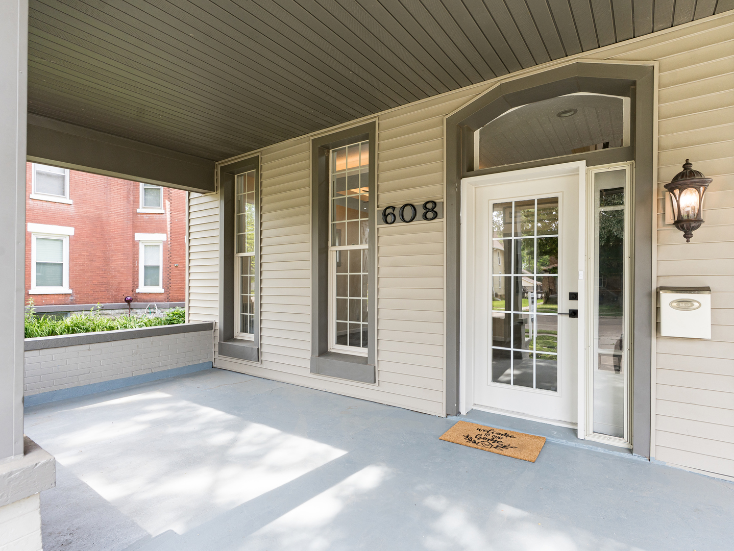 608 2nd Avenue, Sterling, IL 61081