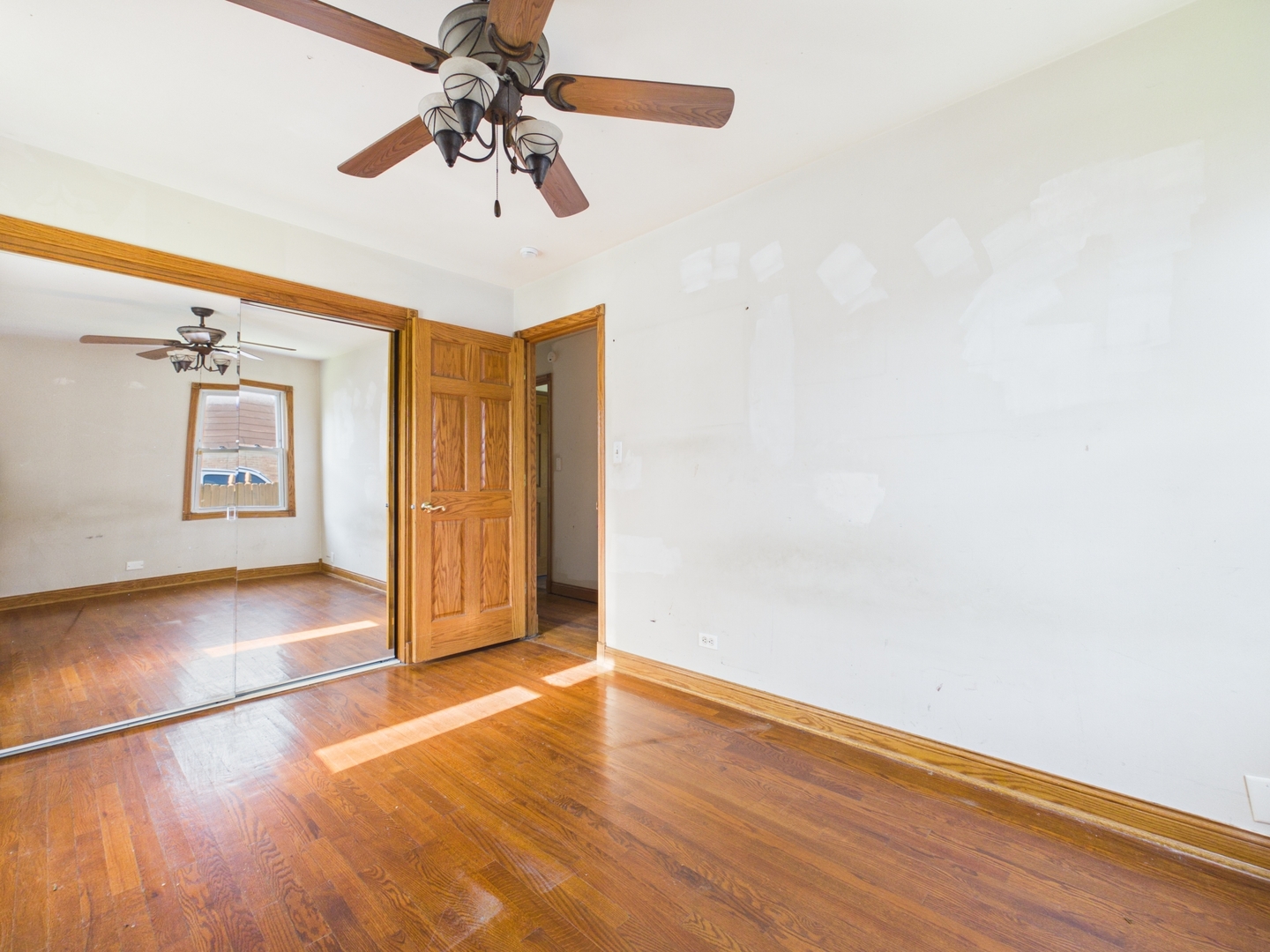 8133 S 85th Court, Justice, IL 60458
