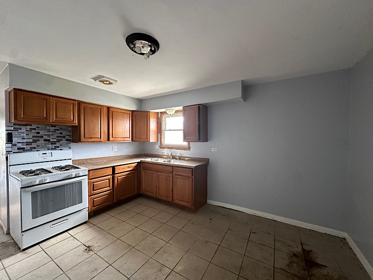 1600 Madison Street, Maywood, IL 60153