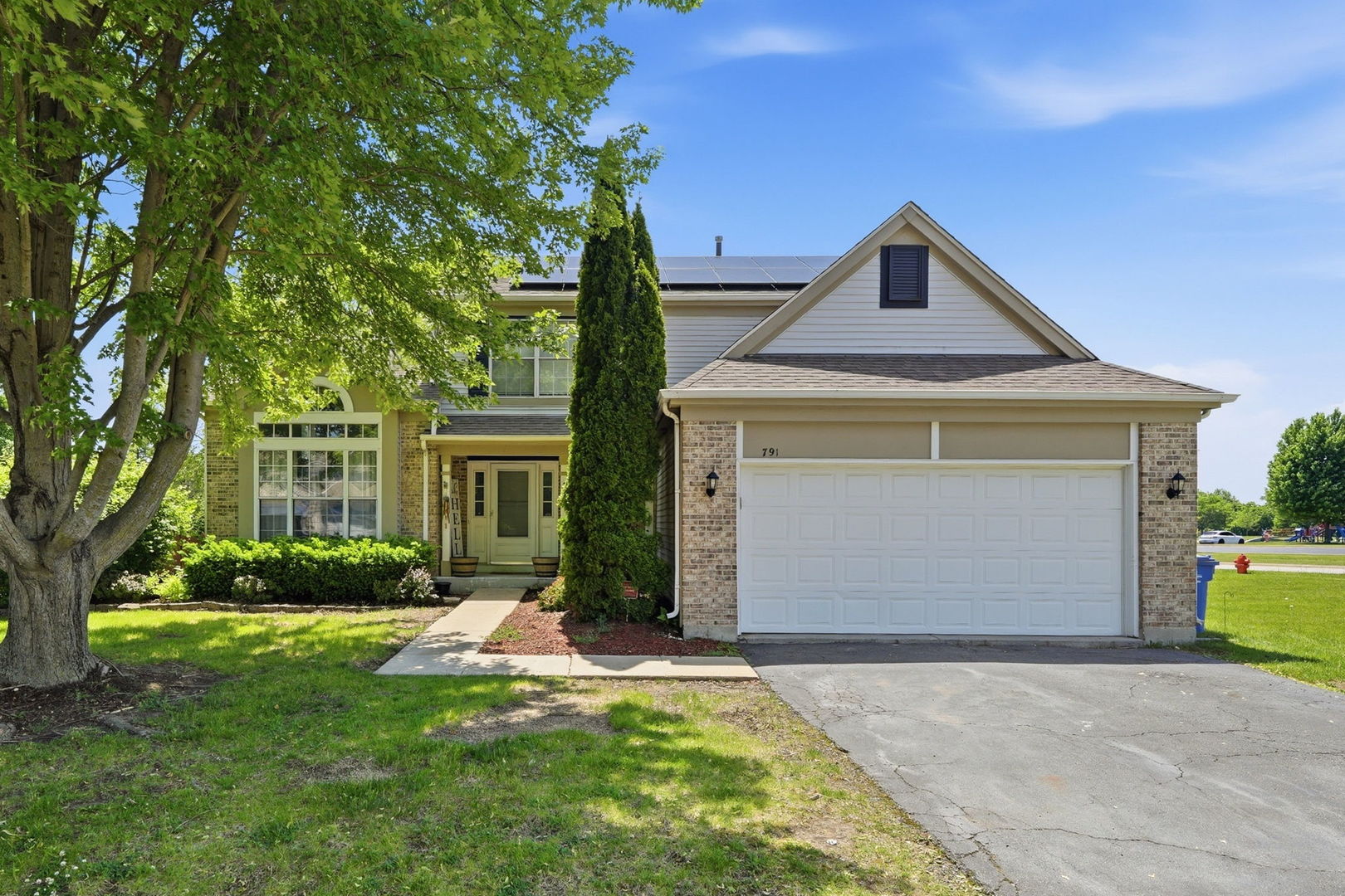 791 Brookline Street, South Elgin, IL 60177