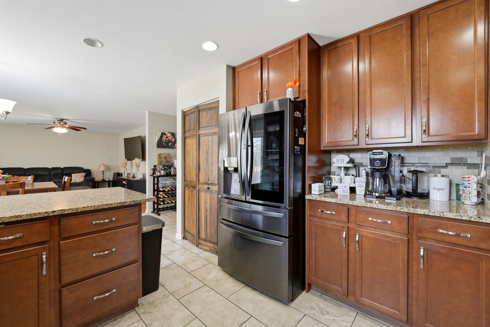 791 Brookline Street, South Elgin, IL 60177