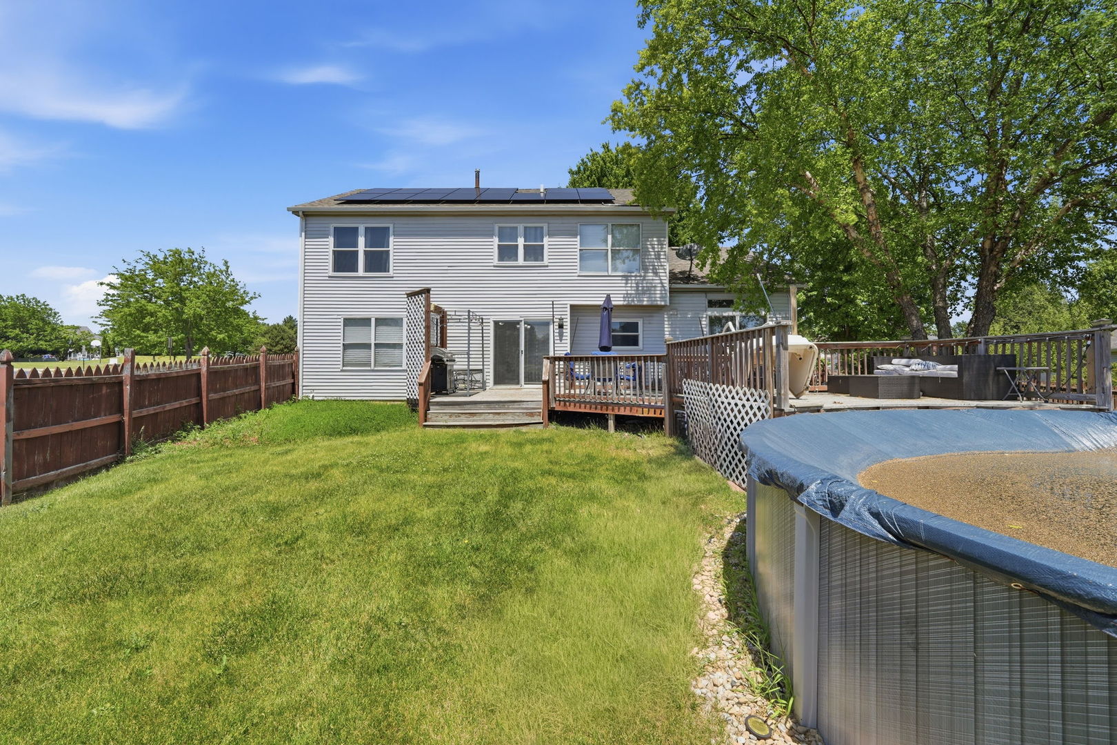 791 Brookline Street, South Elgin, IL 60177