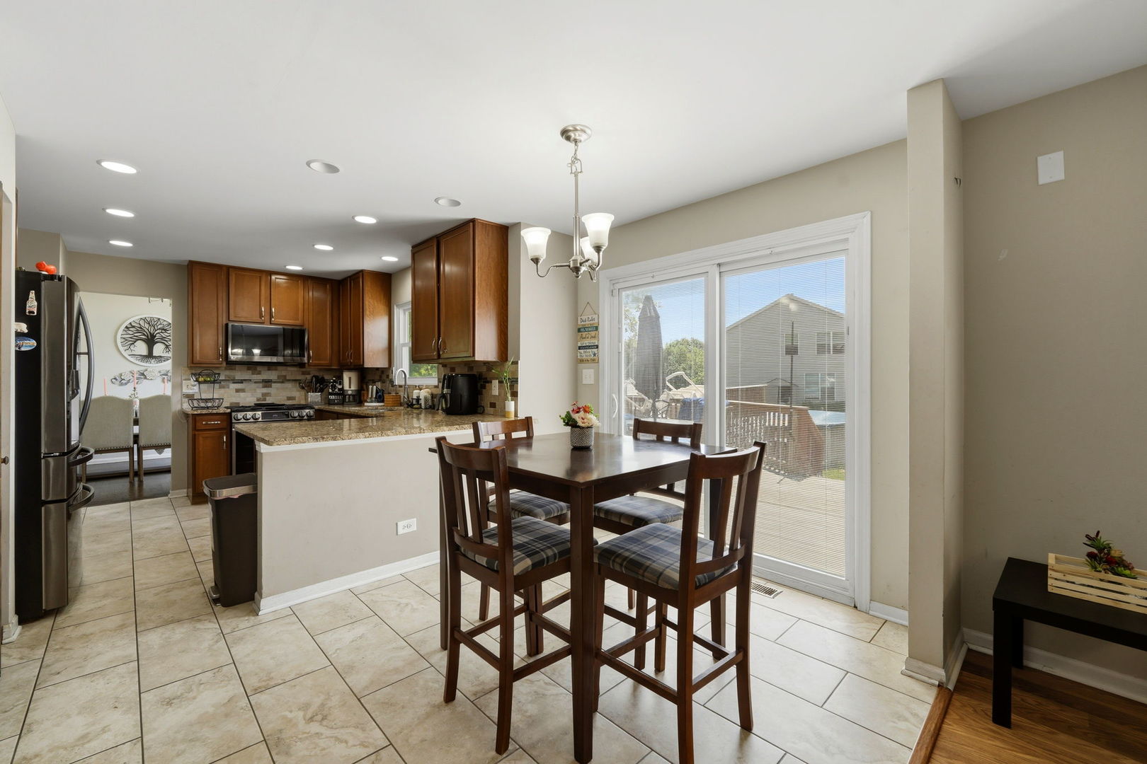 791 Brookline Street, South Elgin, IL 60177