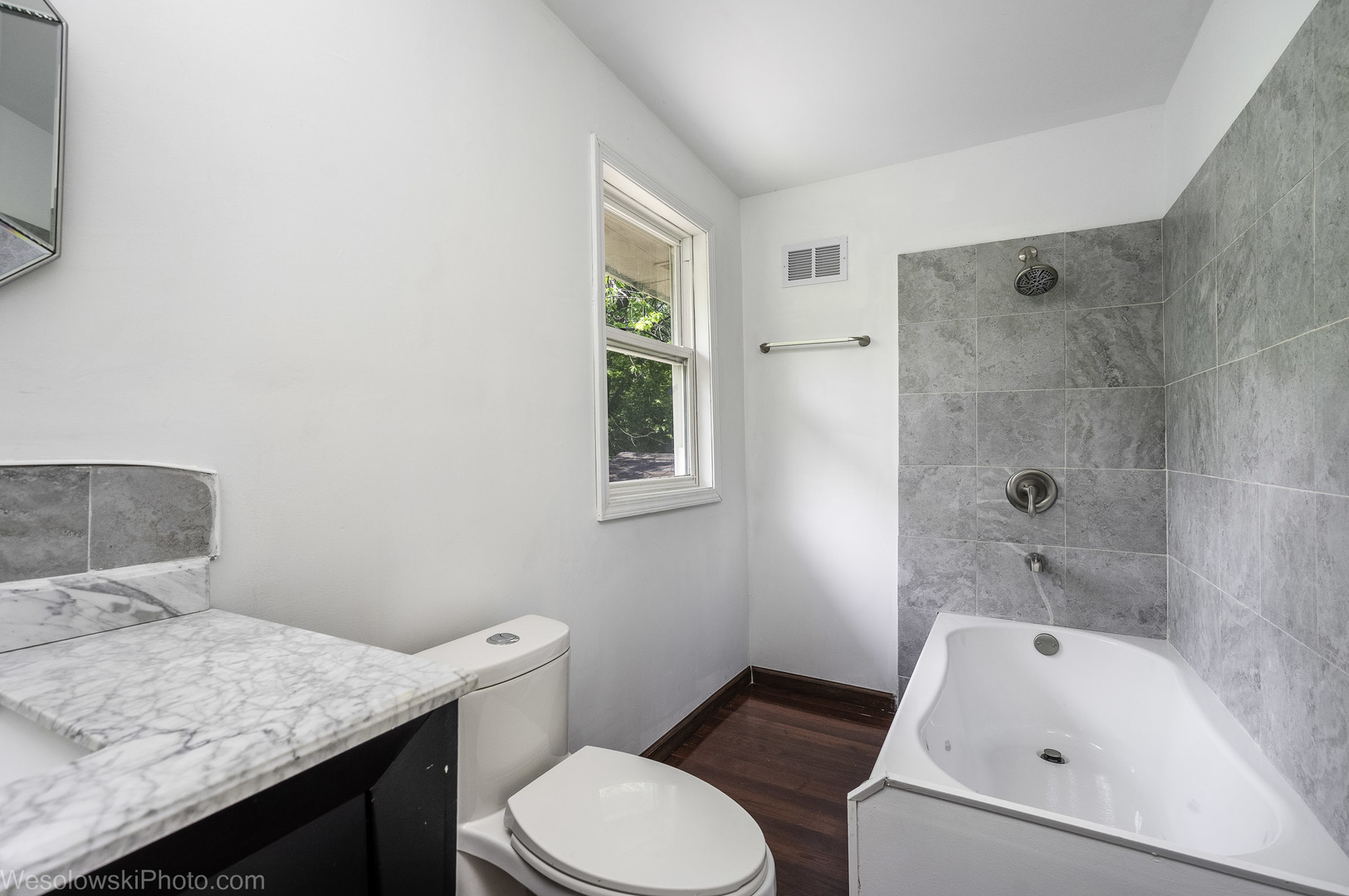 23314 W Liberty Avenue, Lake Villa, IL 60046