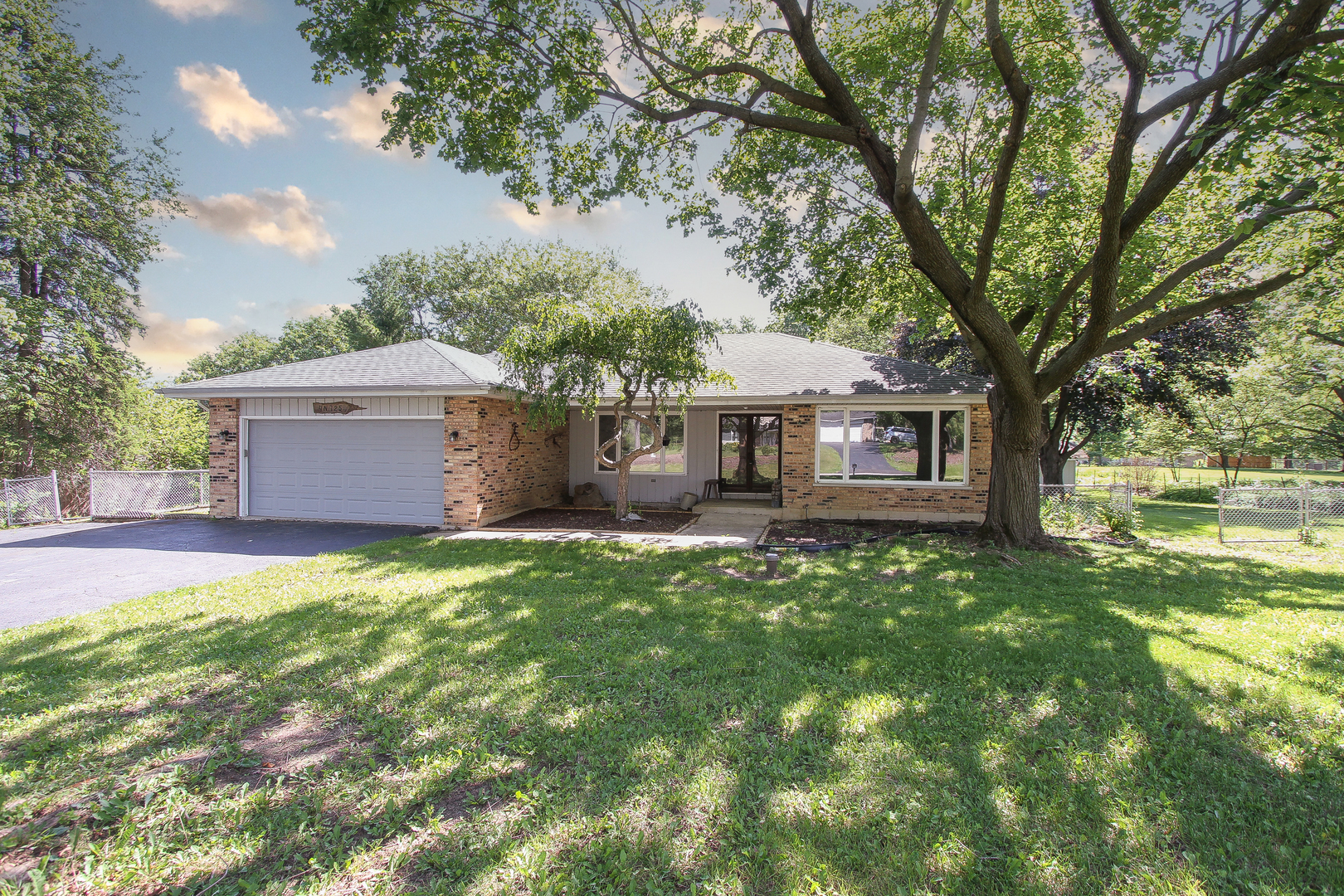 4N725 KLEIN Road, West Chicago, IL 60185