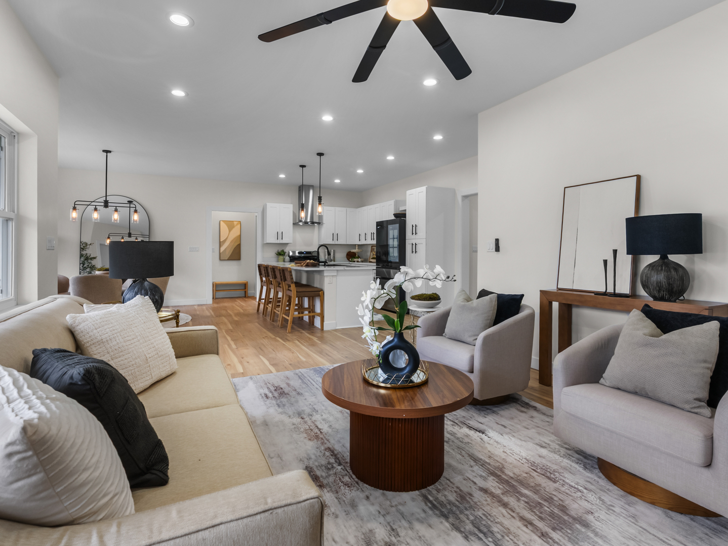 17 W Dearborn Street, Plano, IL 60545
