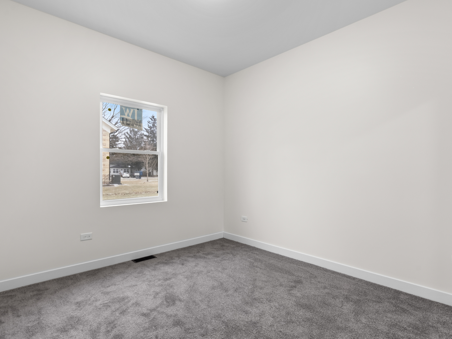 17 W Dearborn Street, Plano, IL 60545