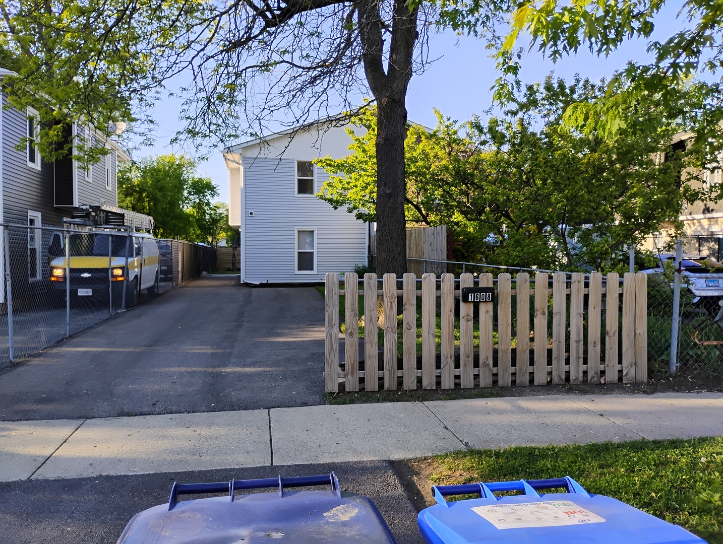 1608 11th Street, Waukegan, IL 60085